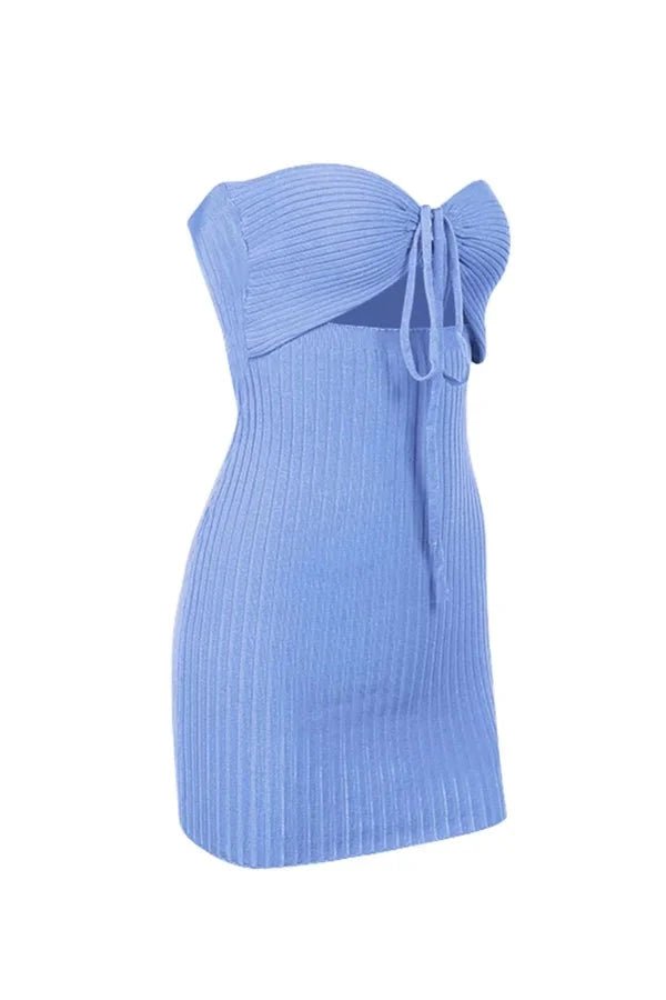 Robe midi élégante avec découpe audacieuse et lien à nouer. 3