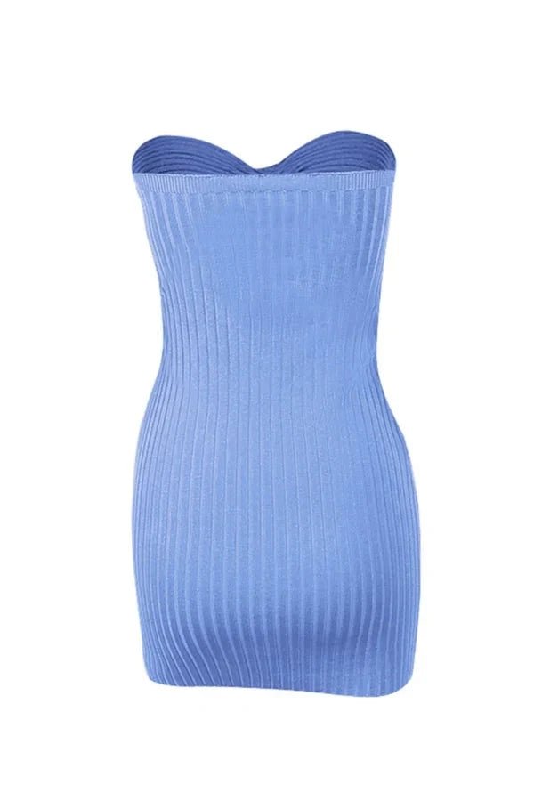 Robe midi élégante avec découpe audacieuse et lien à nouer. 4