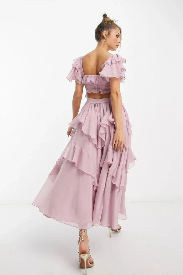 Robe midi évasée avec corsage structuré et manches à volants chic. - 3