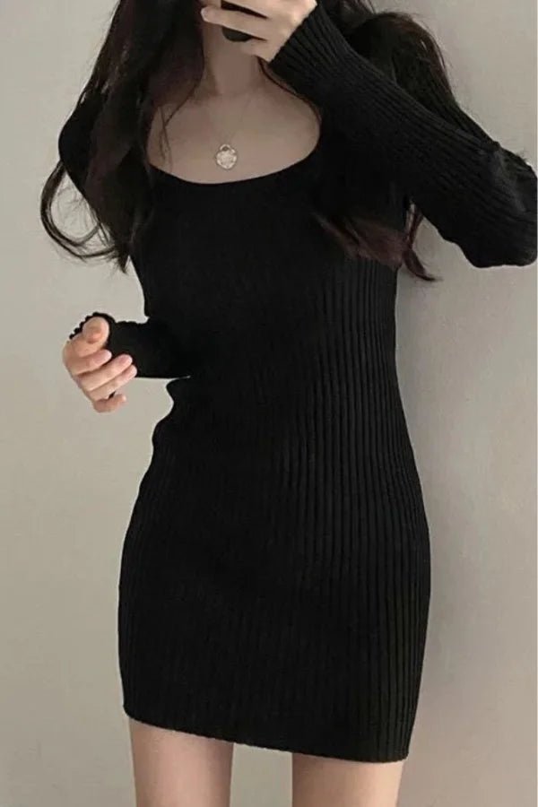 Robe pull ajustée, chic et confortable, idéale pour un look décontracté. 2