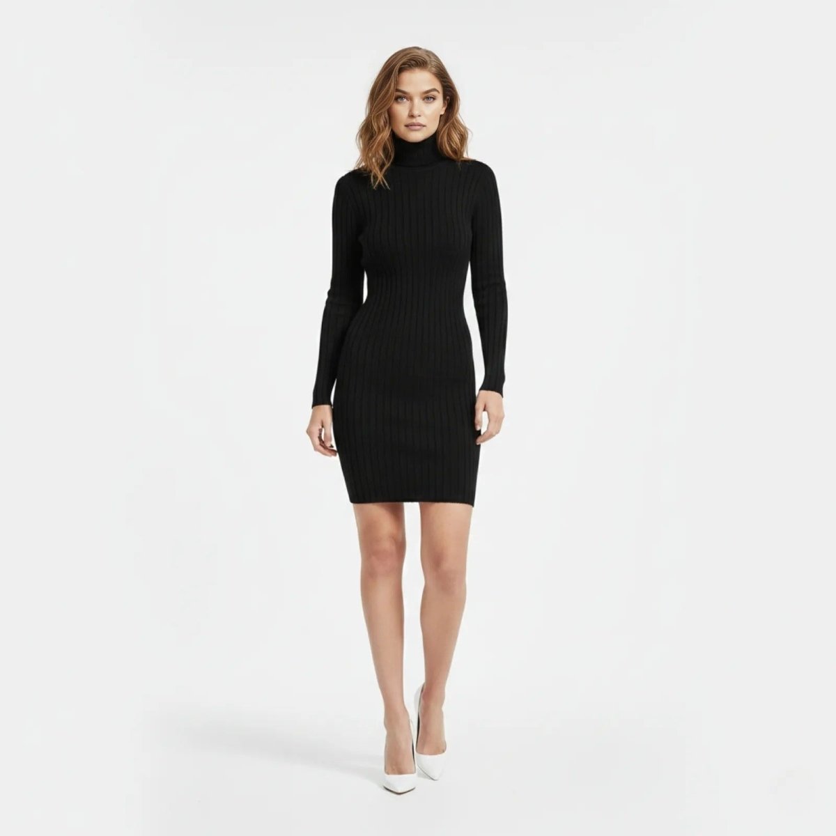 Robe sculptante, col roulé, silhouette allongée. 0