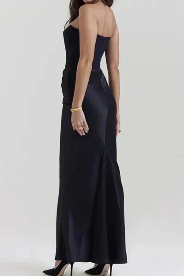 Robe soirée avec corsage sculpté et silhouette élégante. 4