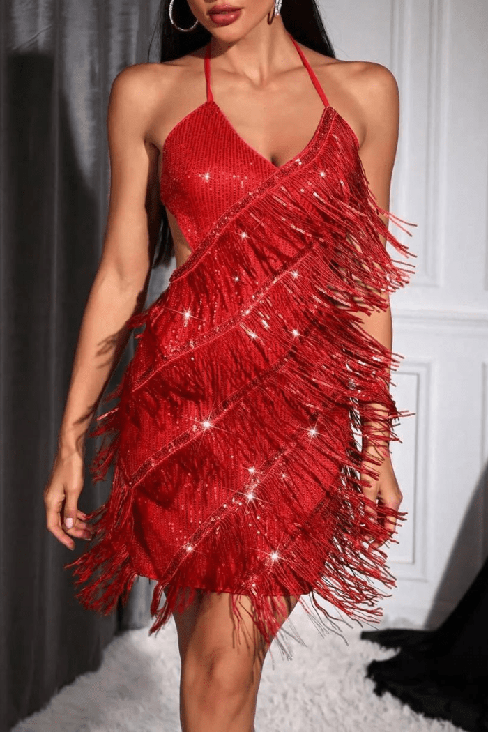 Robe trapèze chic avec col licou élégant. 4