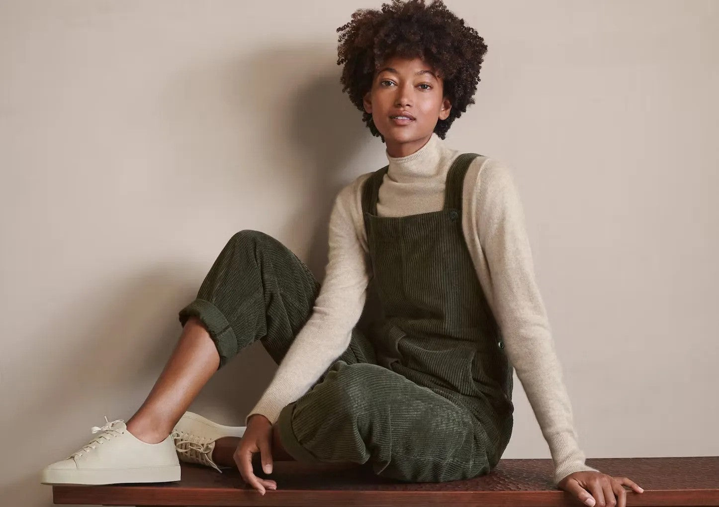 Salopette femme vintage, coupe décontractée. - 2