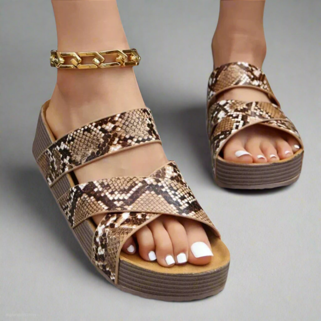 Sandales confortables au design ergonomique pour un style décontracté. 3