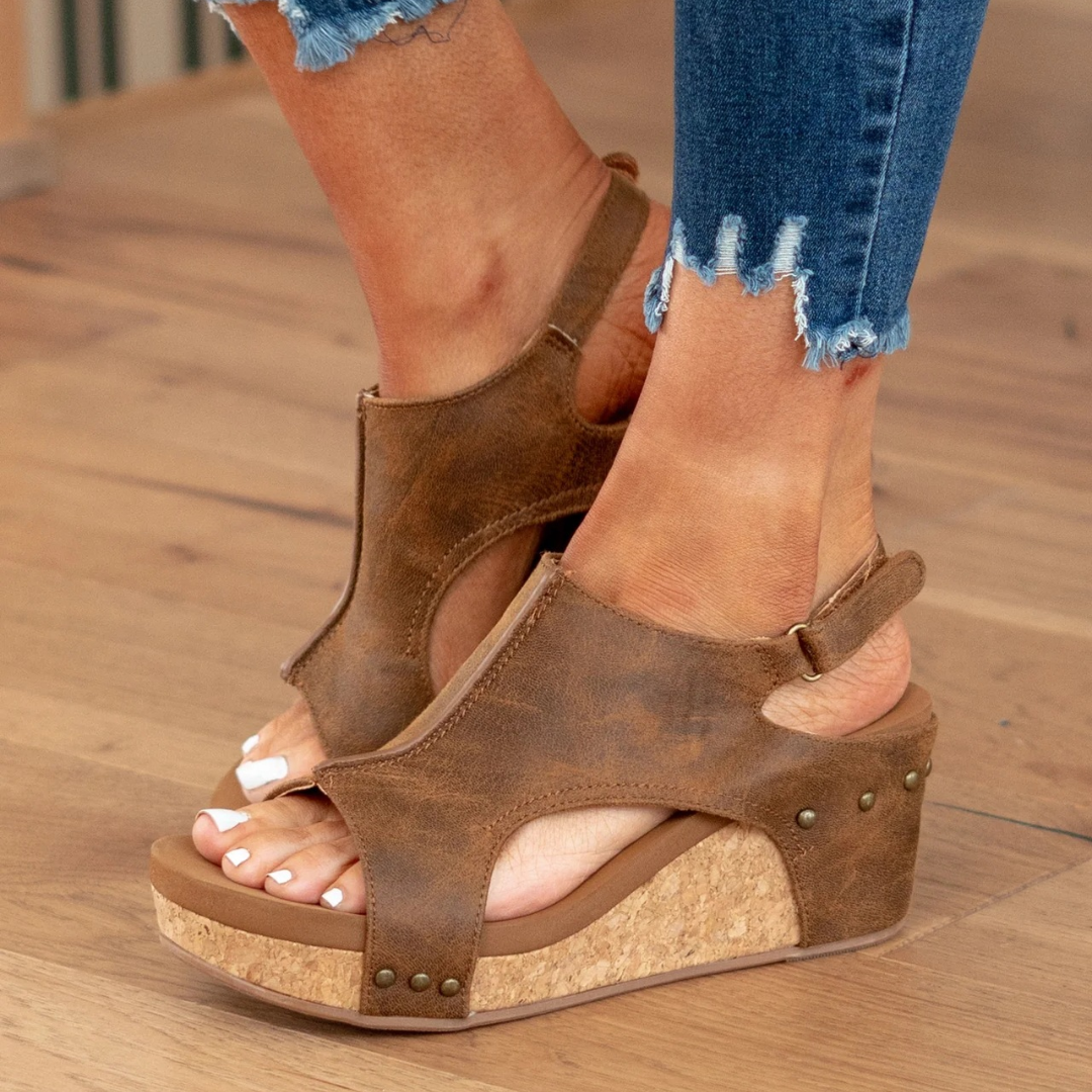 Sandales compensées, style élégant et confortable, parfaites pour les occasions décontractées. 9