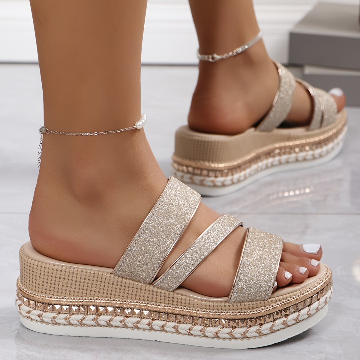Sandales élégantes à confort orthopédique pour un style décontracté. 2