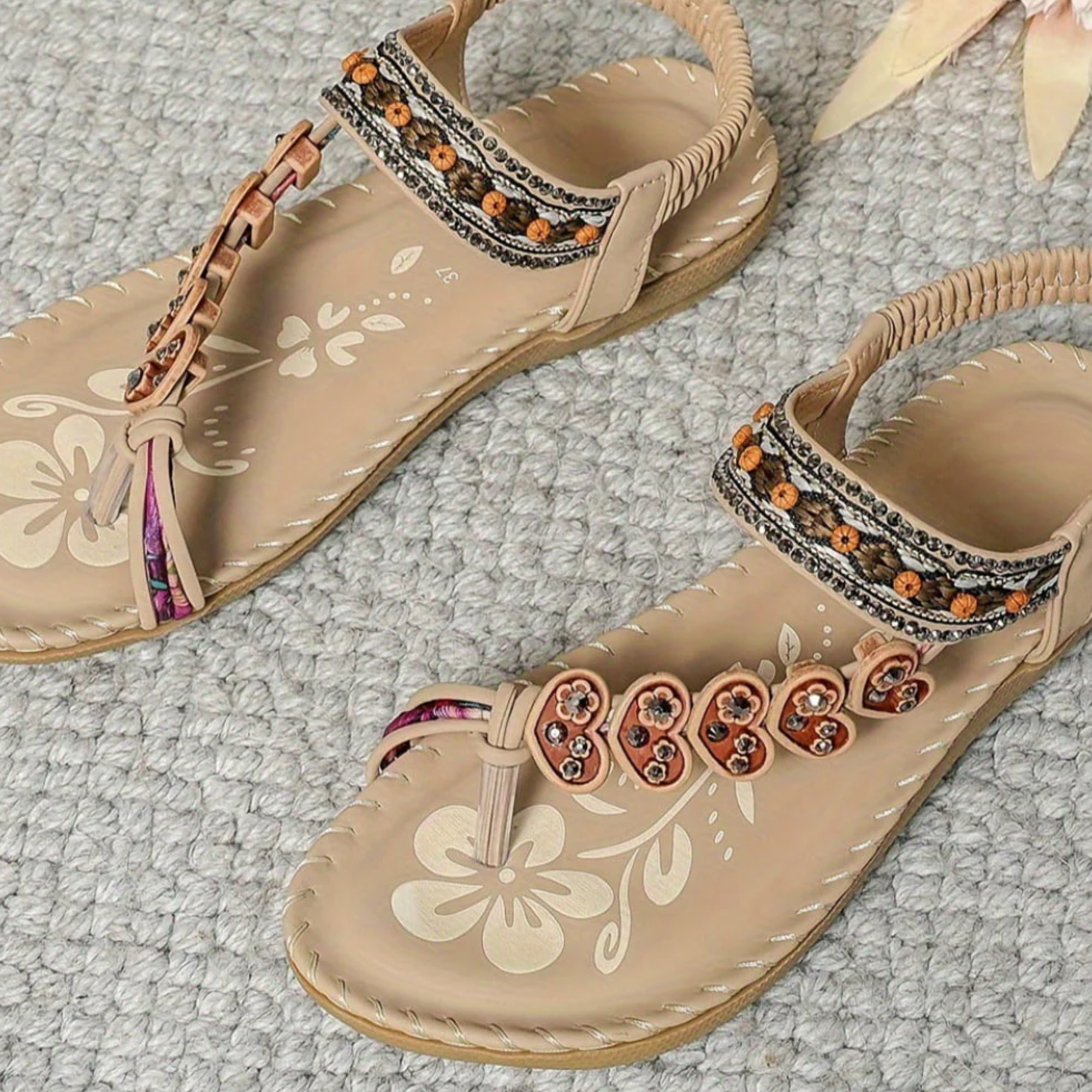 Sandales élégantes au design bohème chic, idéales pour des occasions décontractées. 6