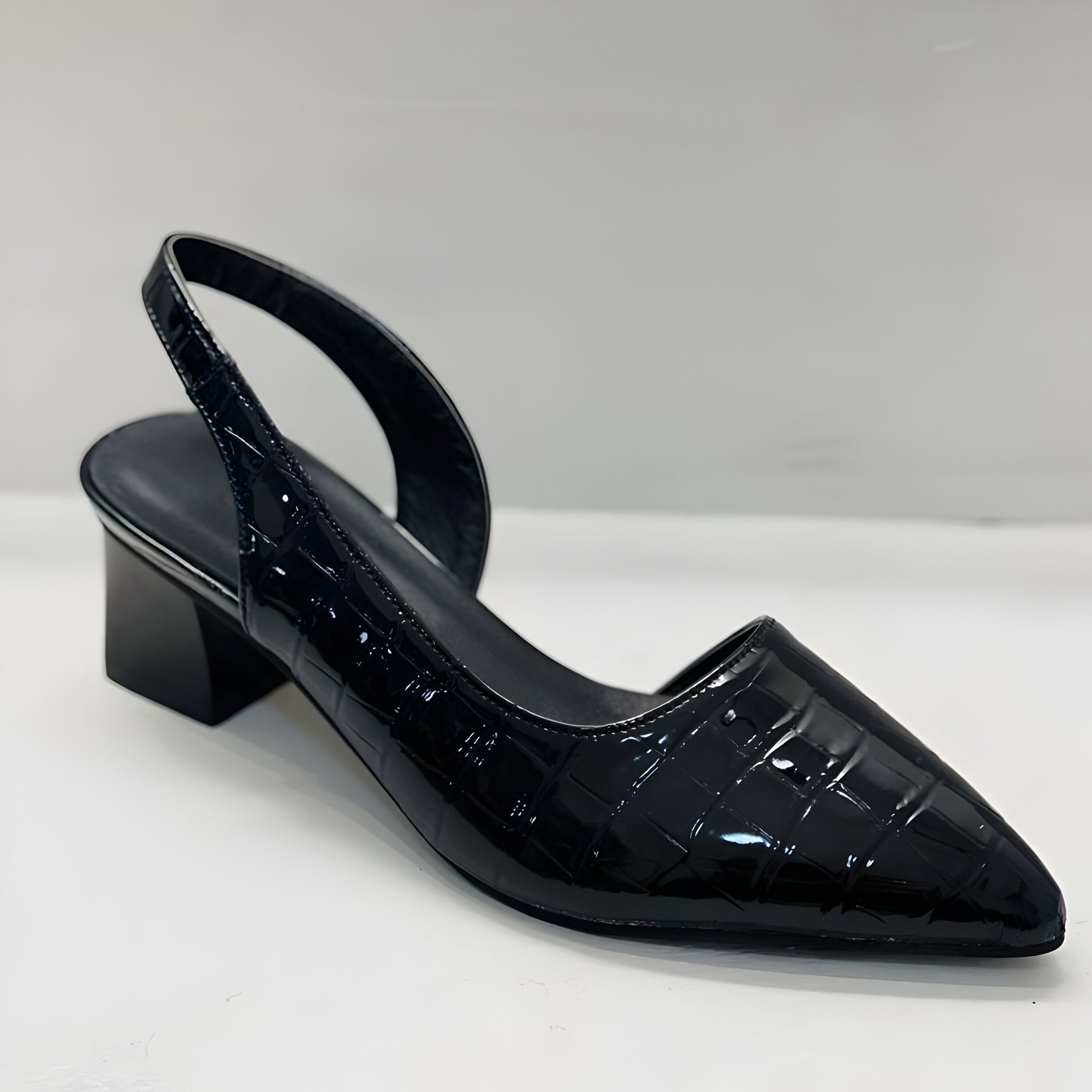 Talons orthopédiques confortables, silhouette élégante, style chic adapté au quotidien. 3