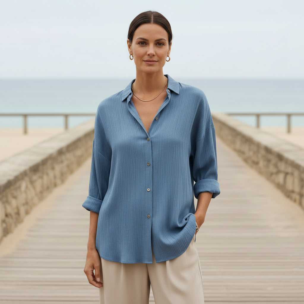 Chemisier femme chic, coupe flatteuse, détails plissés. - 5